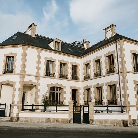 Le Mora Hotes Barfleur Exteriör bild